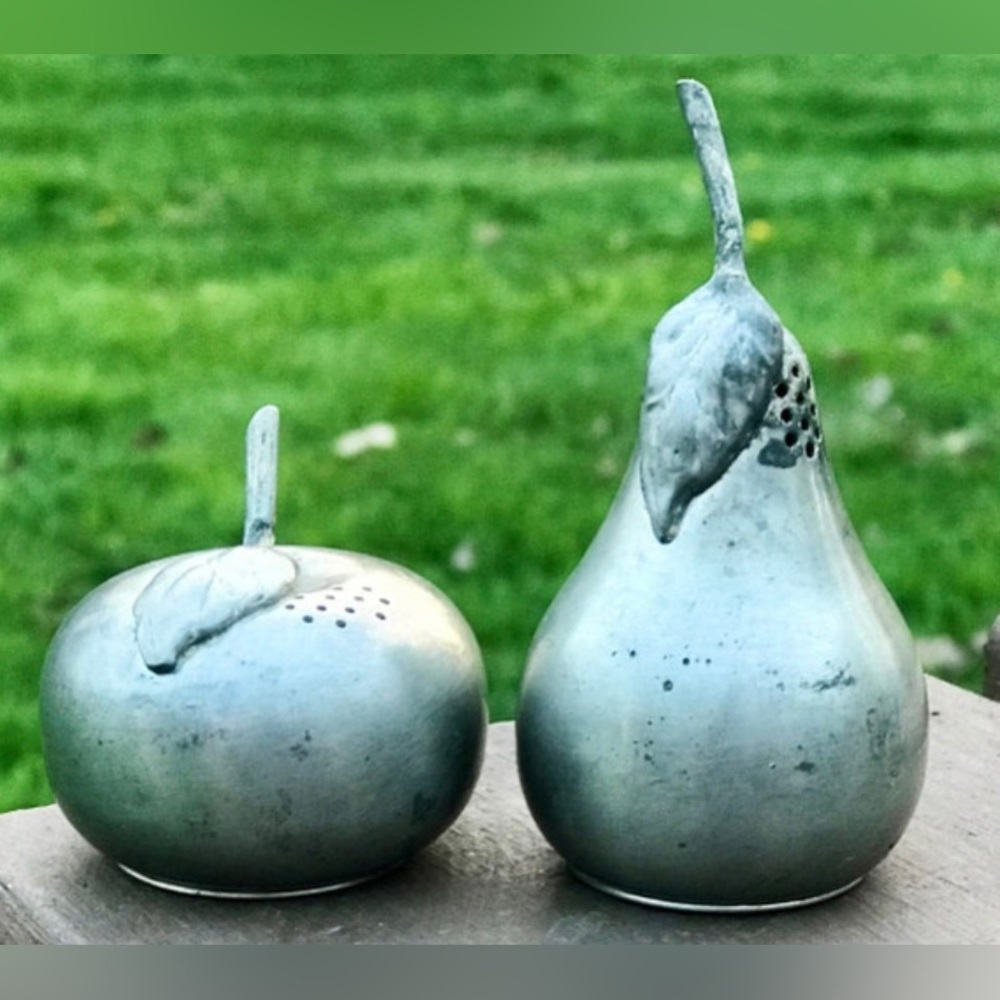 Vintage Mid Century Antique KIRK PEWTER Figural Apple Pear Salt & Pepper Shakers